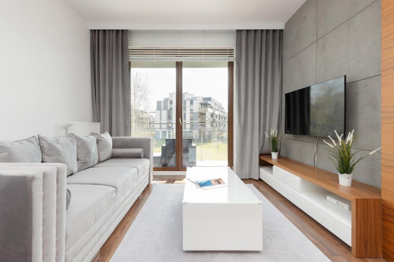 Glamorous Wilanow Apartment By Renters Warszawa Exteriör bild