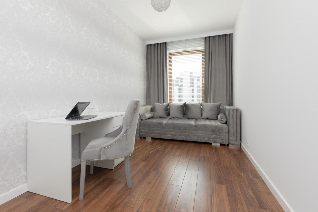 Glamorous Wilanow Apartment By Renters Warszawa Exteriör bild