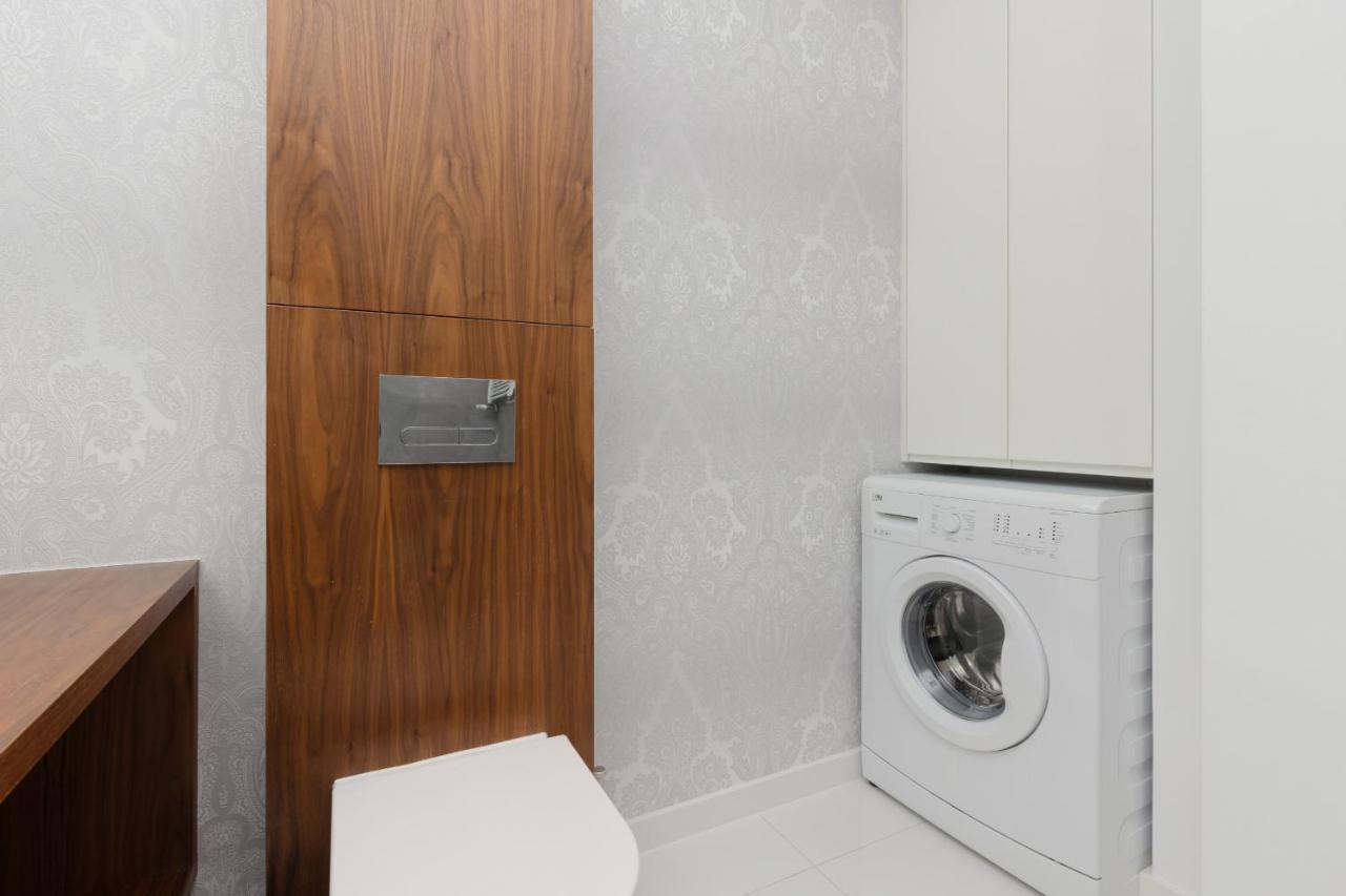 Glamorous Wilanow Apartment By Renters Warszawa Exteriör bild